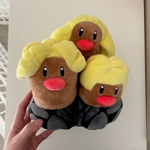 Pokémon Alohan Dugtrio Plush